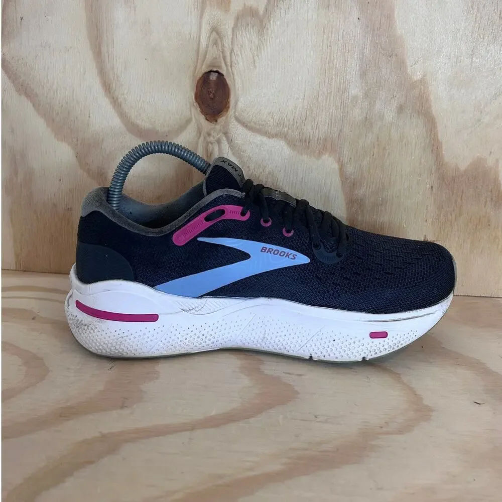 Brooks - Ghost Max - Running Shoes - Black - Women's - 8(B) - 1203951B082